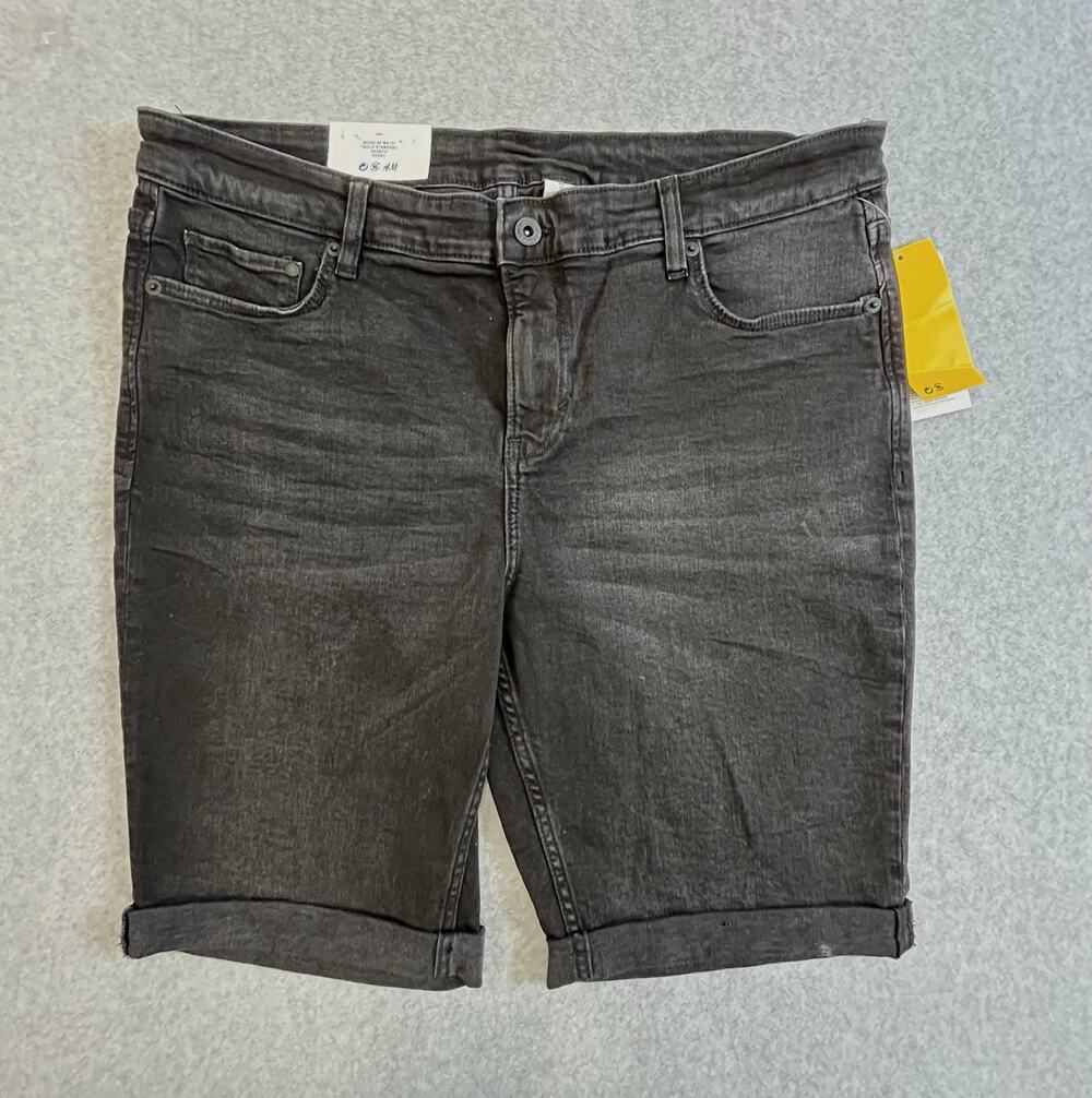 H&M women's Black Dark Wash Denim Shorts Sz 18 Cotton Elastane Stretch 5-Pocket